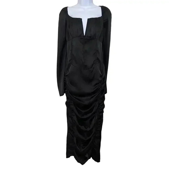 PrettyLittleThing Plus Black Satiny Ruched Corset Midi Dress - Picture 1 of 7